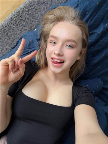 Want me to be the first thing you see every morning? Your new wallpaper is waiting... ?